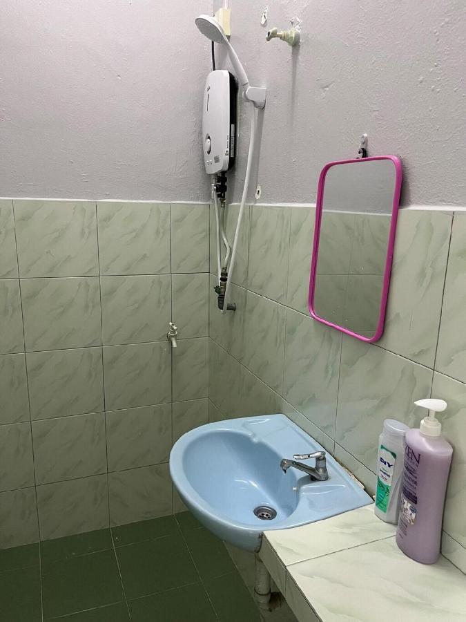 Holiday home Homestay Malim Nawar Malim Nawar