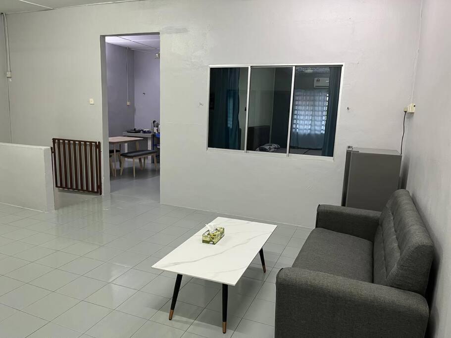 Homestay Malim Nawar Holiday home *